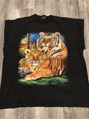 Vintage Made in U.S.A. Tiger Print Nature Tee Large